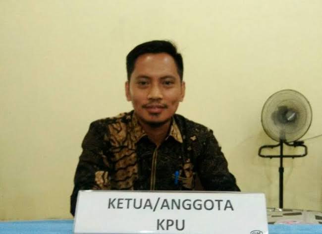 Foto : Ketua KPU Tulang Bawang Reka Punnata 