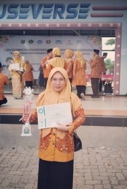 Dua Guru PAI dari Pelosok Tulang Bawang Torehkan Prestasi Gemilang di Ajang Inovasi Guru Provinsi Lampung