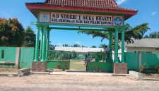 filter: 0; jpegRotation: 0; fileterIntensity: 0.000000; filterMask: 0; module:1facing:0;
hw-remosaic: 0;
touch: (-1.0, -1.0);
modeInfo: ;
sceneMode: Auto;
cct_value: 0;
AI_Scene: (-1, -1);
aec_lux: 109.0;
hist255: 0.0;
hist252~255: 0.0;
hist0~15: 0.0;